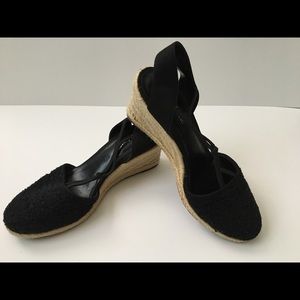 Kelly + Katie Espadrille Wedge sandals sz6